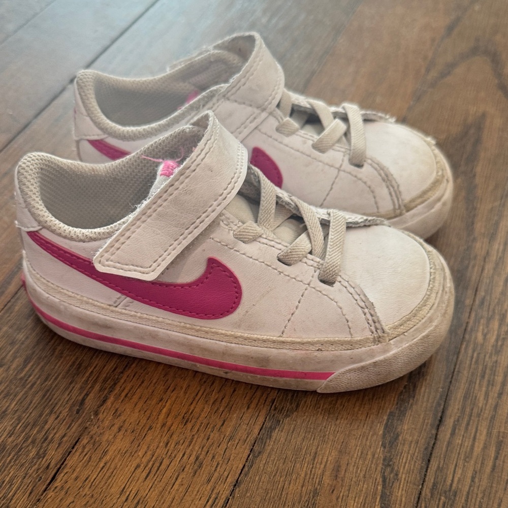 Nike Kids Sneakers - Cream and Pink